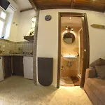 Underground Rome\'s Room