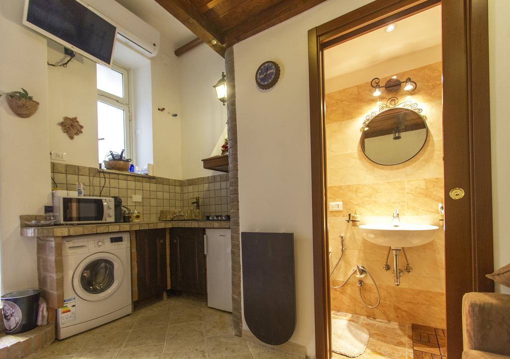 Apartment Underground Rome's Rom